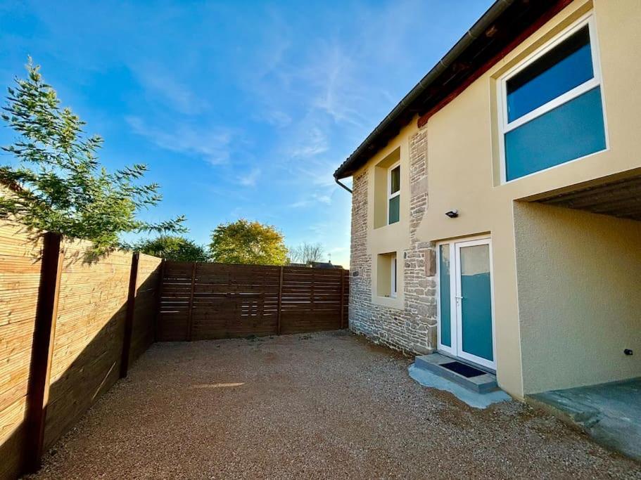 Grange Renovee En Duplex Idealement Situee Crêches-sur-Saône Exteriör bild
